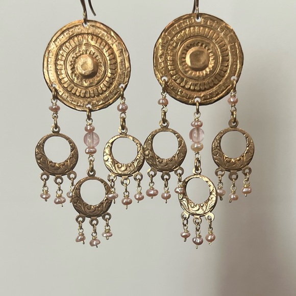 Handmade boho chandelier pearl earrings - Picture 4 of 9